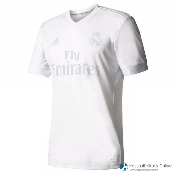 Real Madrid Trikot Pre Match 2017-18 Fussballtrikots Günstig